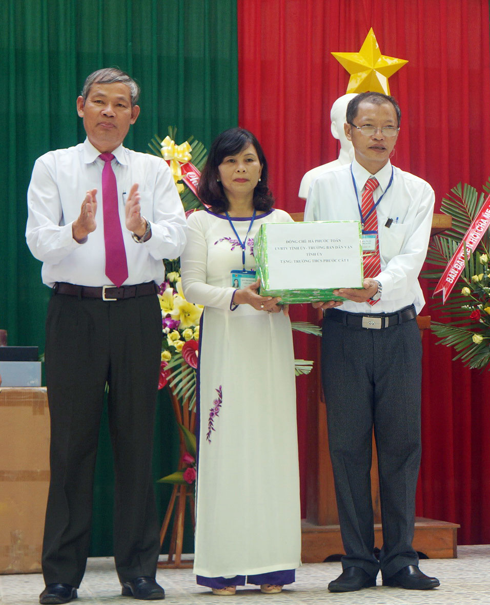 Ngôi trường dẫn đầu khối thi đua THCS