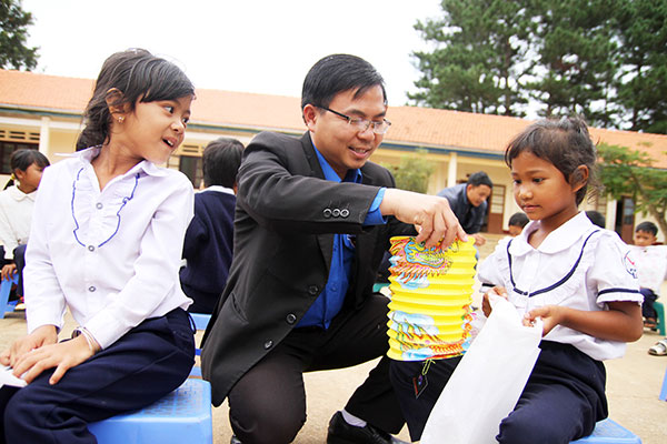 Đạ Ròn với phong trào khuyến học, khuyến tài