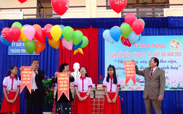 Đẩy mạnh phong trào xây dựng xã hội học tập