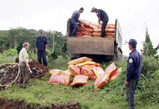 Công an tỉnh chủ động phòng ngừa sản xuất, mua bán, vận chuyển và tiêu thụ phân bón giả, thuốc trừ sâu giả