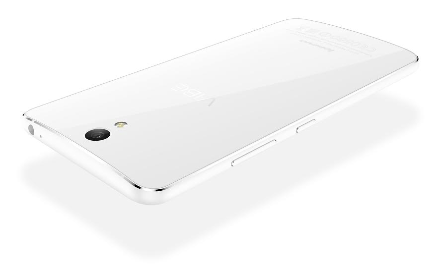 Thêm một smartphone tích hợp 2 camera &quot;tự sướng&quot; ra mắt