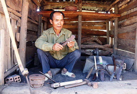 Người giữ &quot;lửa&quot; nghề truyền thống