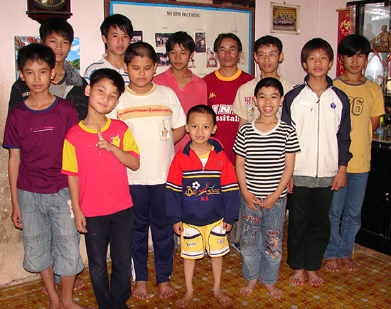 Sự cần thiết phải ban hành &quot;Bộ quy chuẩn về chăm sóc trẻ em tại cơ sở Bảo trợ Phật giáo&quot;