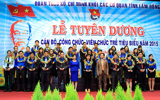 Quan tâm xây dựng đội ngũ cán bộ, công chức