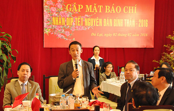 UBND tỉnh gặp mặt báo chí nhân dịp cuối năm