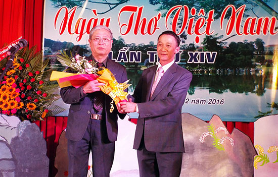 Tưng bừng Ngày thơ Việt Nam lần thứ 14 - 2016