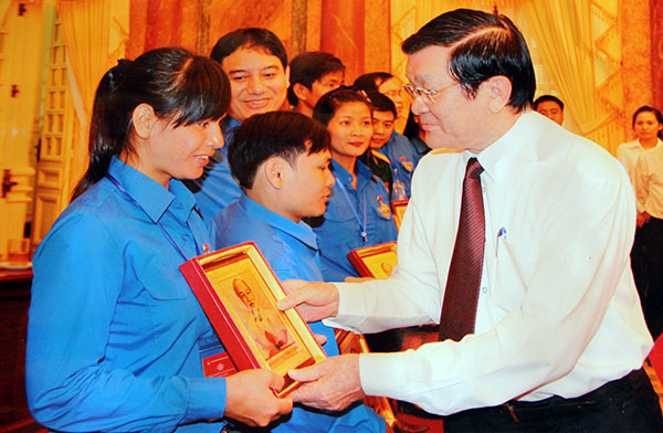 Lạc Dương chú trọng phát triển đảng viên là đồng bào DTTS