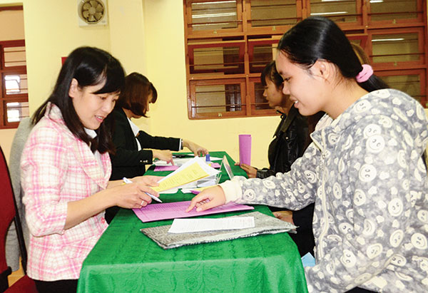 Trường ngoài công lập: Nỗ lực thu hút sinh viên