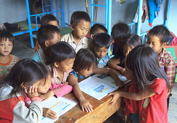 Về với nhà bán trú dân nuôi