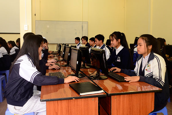 Phát động cuộc thi "Tuổi trẻ học tập và làm theo tấm gương đạo đức Hồ Chí Minh" năm 2016