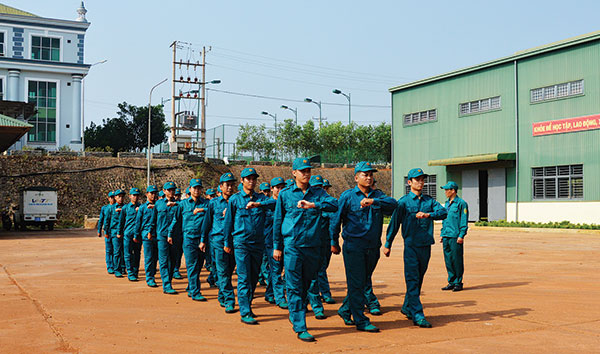 "Đổ lửa" trên những thao trường