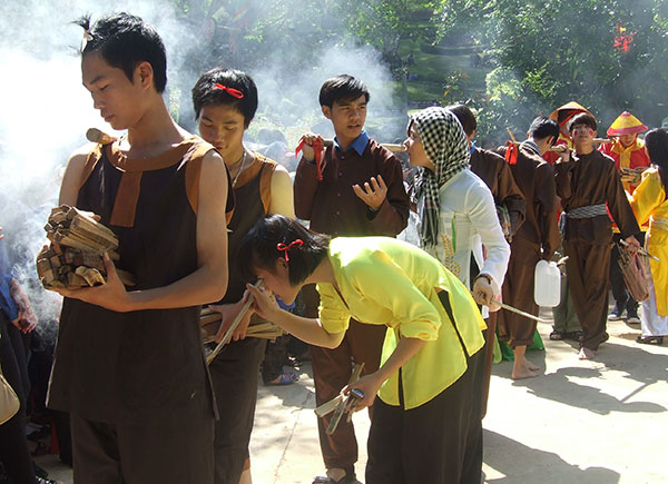Hội thi thổi cơm tái hiện cuộc sống của cư dân văn minh lúa nước