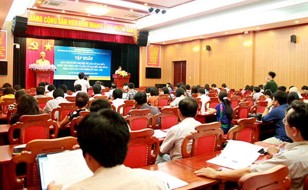 Tập huấn báo chí tuyên truyền về bầu cử