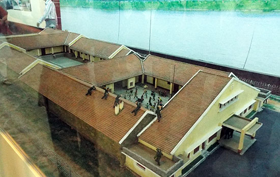 Nhà lao được trùng tu giữ đúng nguyên trạng các dãy phòng giam