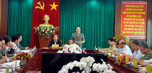 Kiểm tra công tác bầu cử tại Lâm Đồng