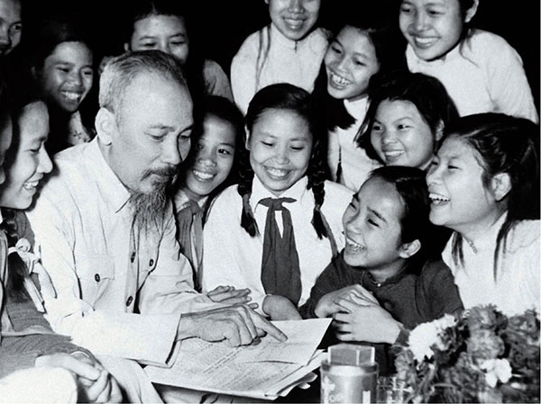 Chủ tịch Hồ Chí Minh - một nhân cách vĩ đại