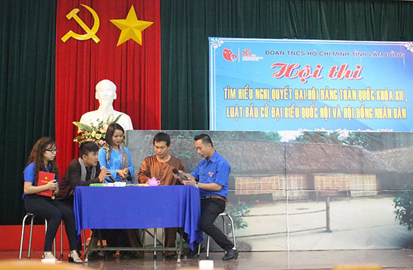 Tuổi trẻ hướng về ngày bầu cử