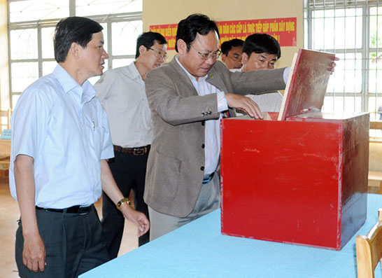 Kiểm tra công tác chuẩn bị bầu cử tại các địa phương