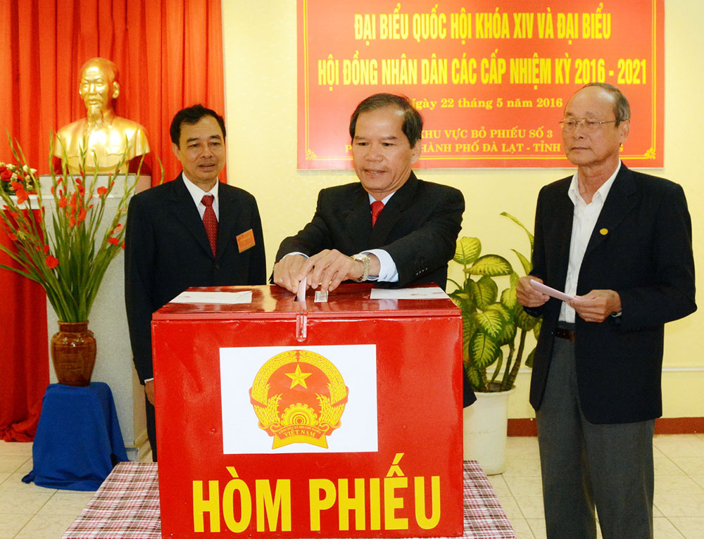 Nam Tây Nguyên hòa vào ngày hội non sông