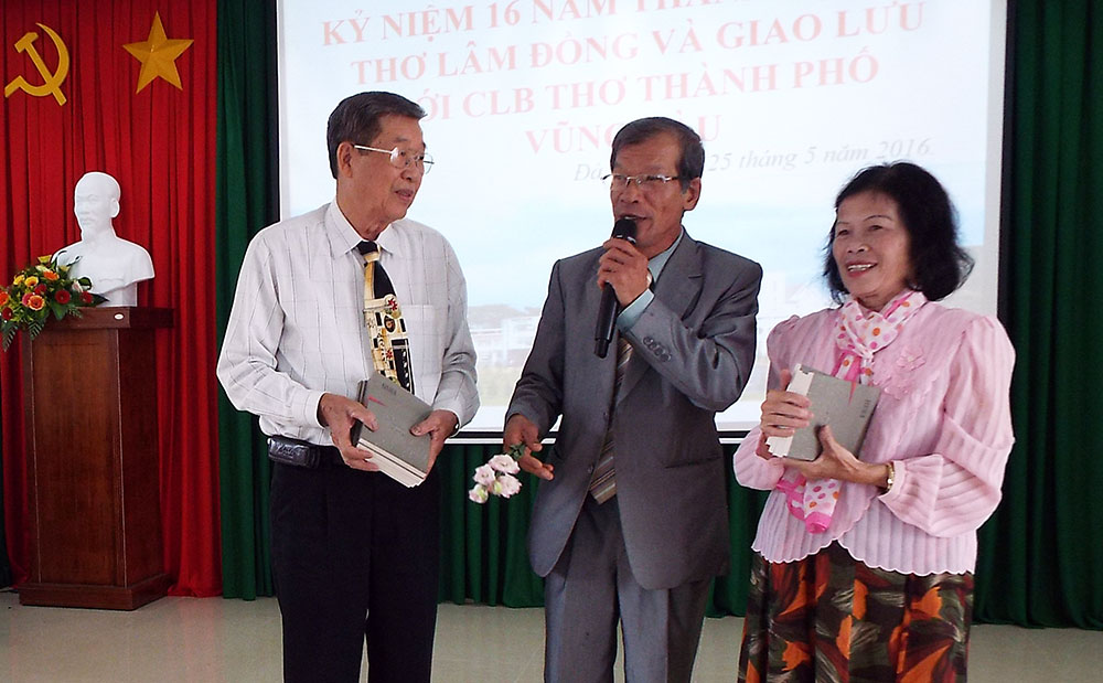 CLB thơ Lâm Đồng: Ra mắt CLB trực thuộc Nhà Văn hóa Lao động tỉnh