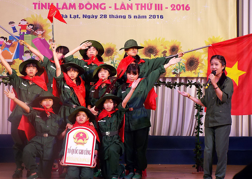 Liên hoan Thiếu nhi kể chuyện theo sách lần thứ III