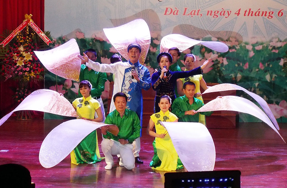 Liên hoan Tiếng hát Ngành Thư viện "Thư viện - sáng mãi một niềm tin"