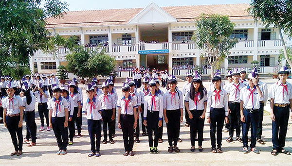 Bài học từ một xã kinh tế mới