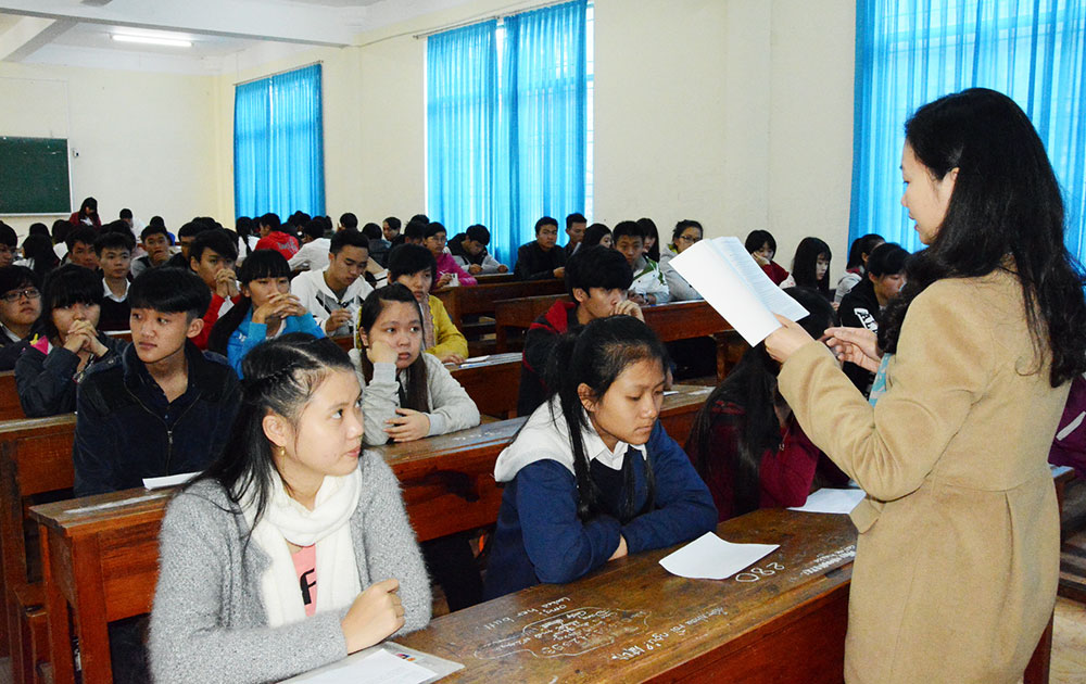 Phổ biến qui chế thi cho các thí sinh