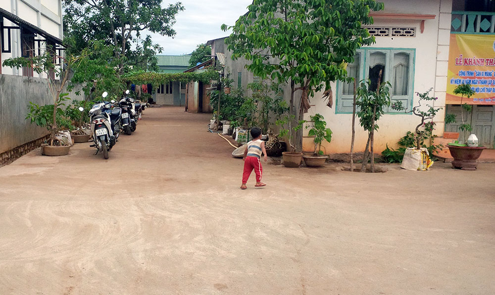 Sân sạch cho người nghèo
