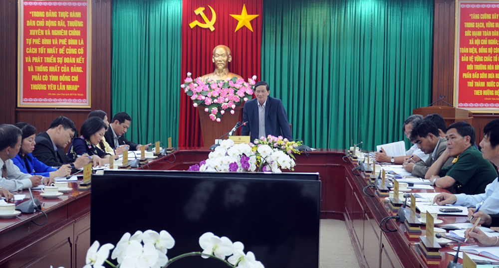 Đẩy mạnh các cuộc vận động và phong trào thi đua yêu nước