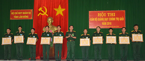 Ghi nhận từ hội thi cán bộ giảng dạy chính trị giỏi