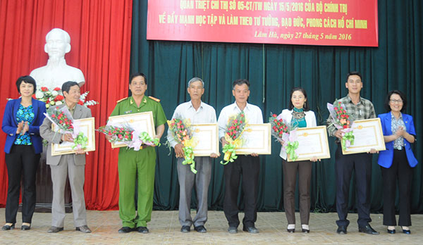 Những cách làm sáng tạo trong học tập và làm theo Bác ở Lâm Hà