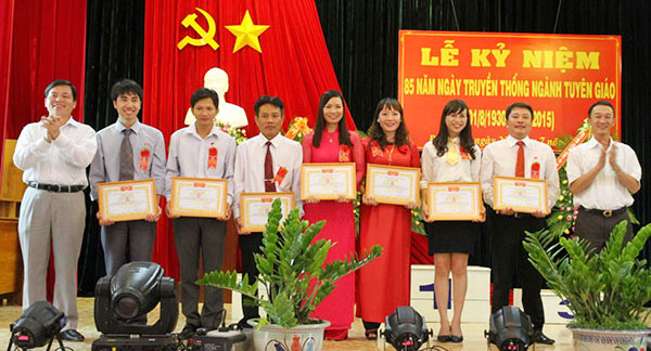 Một vài suy nghĩ về nghề tuyên giáo - công tác tư tưởng của Đảng
