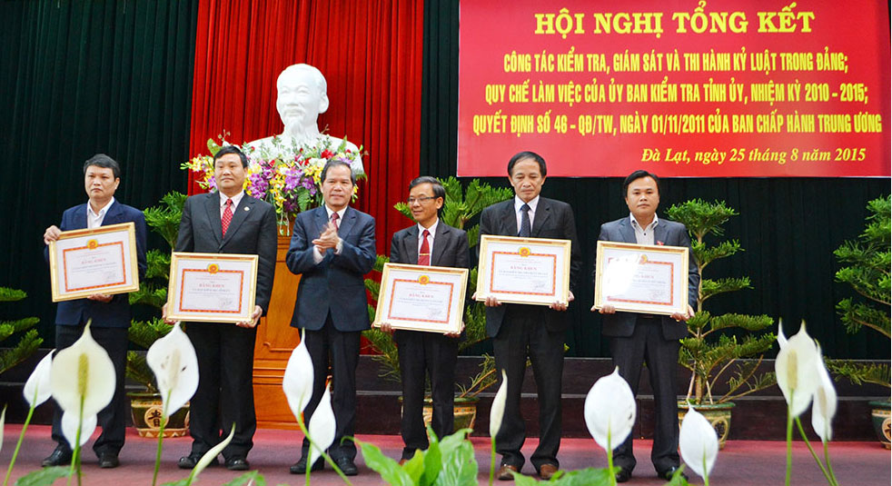 Đổi mới, tăng cường hoạt động kiểm tra, giám sát của Đảng