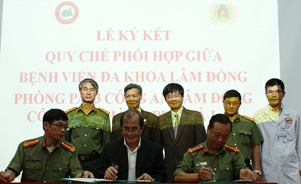 Tăng cường phối hợp giữa Bệnh viện Đa khoa Lâm Đồng với ngành Công an