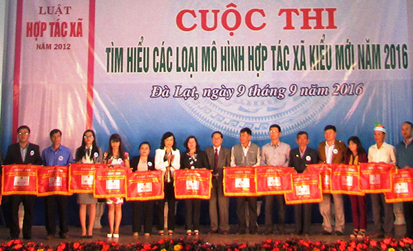 16 phường, xã tham gia cuộc thi tìm hiểu Luật Hợp tác xã 2012