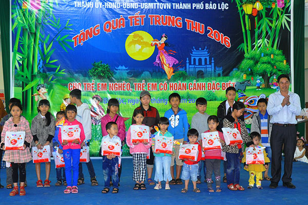 Bảo Lộc tổ chức vui Tết Trung thu