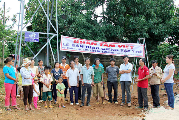 Hội Nhân Tâm Việt bàn giao giếng khoan cho bà con xã Lộc Tân