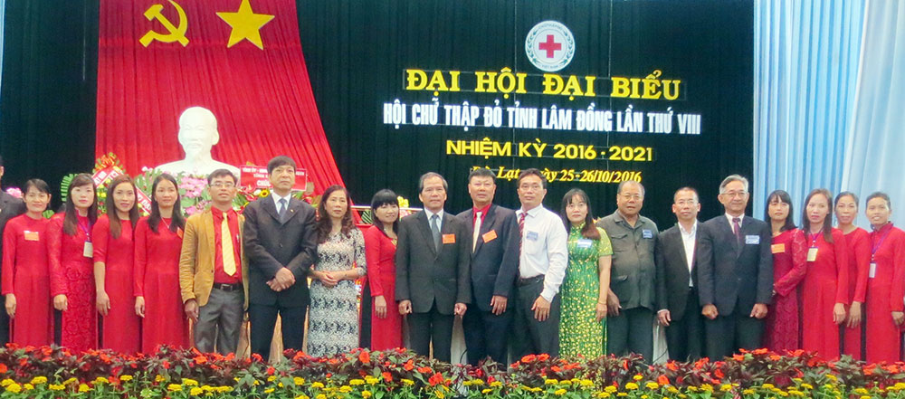 &quot;Tiếp tục thực hiện tốt chính sách an sinh xã hội, chăm lo cho người nghèo vươn lên&quot;