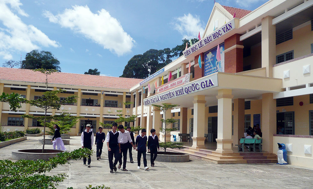 Làm gì để có ít nhất 26 trường THPT đạt chuẩn quốc gia