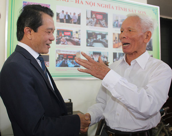 Cán bộ, thanh niên tiền trạm ôn lại kỷ niệm xưa