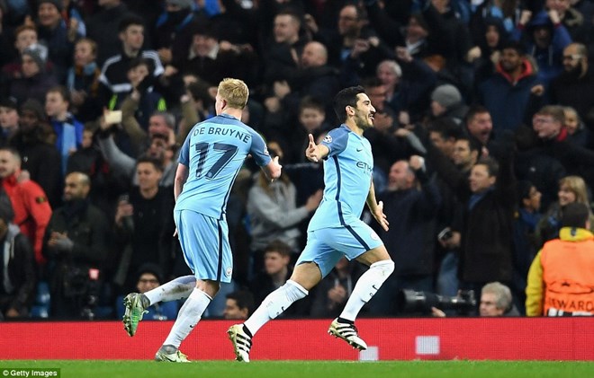 Kết quả loạt trận Champions League rạng sáng 2/11