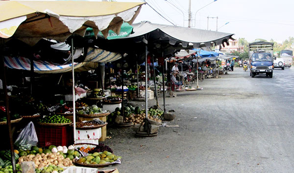 Có chợ… cũng như không