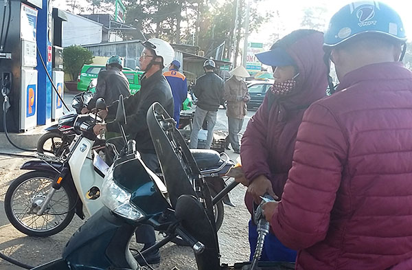Thay đổi thói quen, dùng xăng E5 vì môi trường
