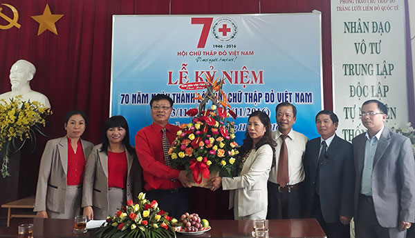 Ban Dân vận Tỉnh ủy thăm và làm việc với Hội Chữ thập đỏ tỉnh