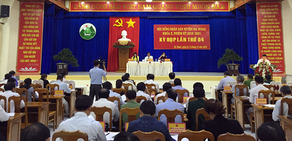 Toàn cảnh kỳ họp