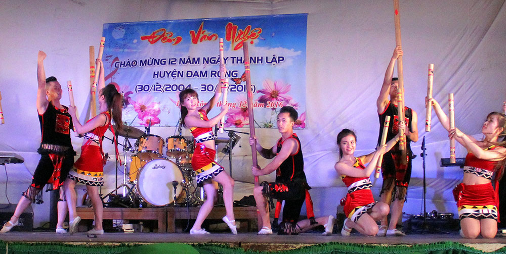 Đêm Đam Rông…&quot;chạm mặt trời&quot;