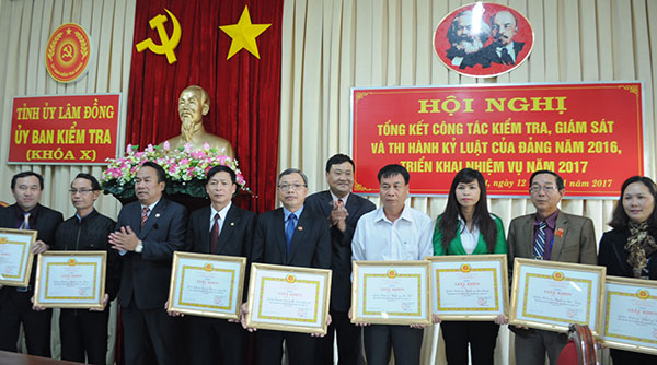 Tổng kết công tác kiểm tra, giám sát và thi hành kỷ luật Đảng năm 2016