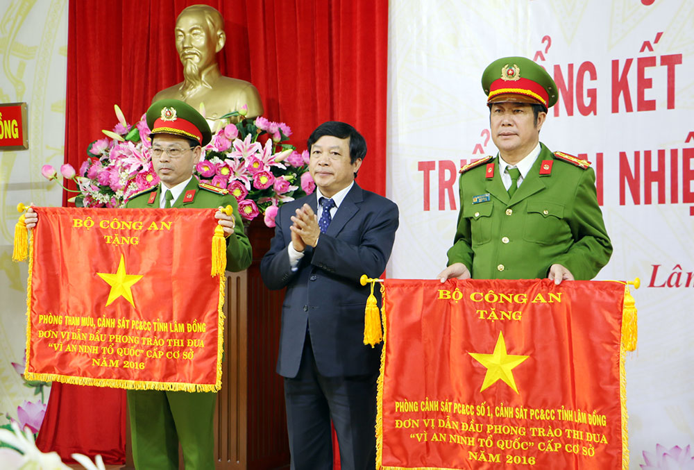 Triển khai công tác phòng cháy và chữa cháy năm 2017