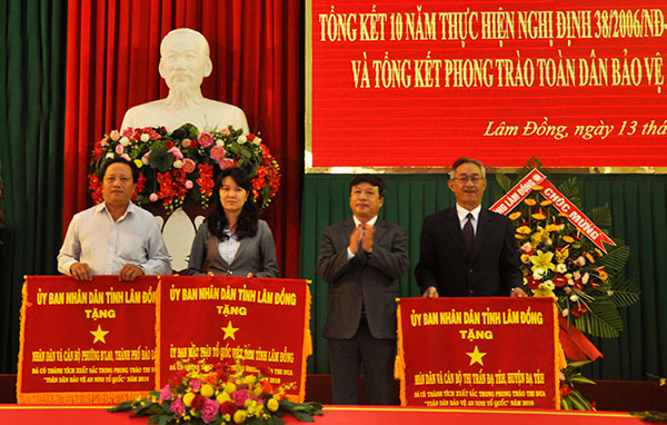 Tổng kết 10 năm thực hiện Nghị định 38 của Chính phủ và phong trào toàn dân bảo vệ  ANTQ năm 2016